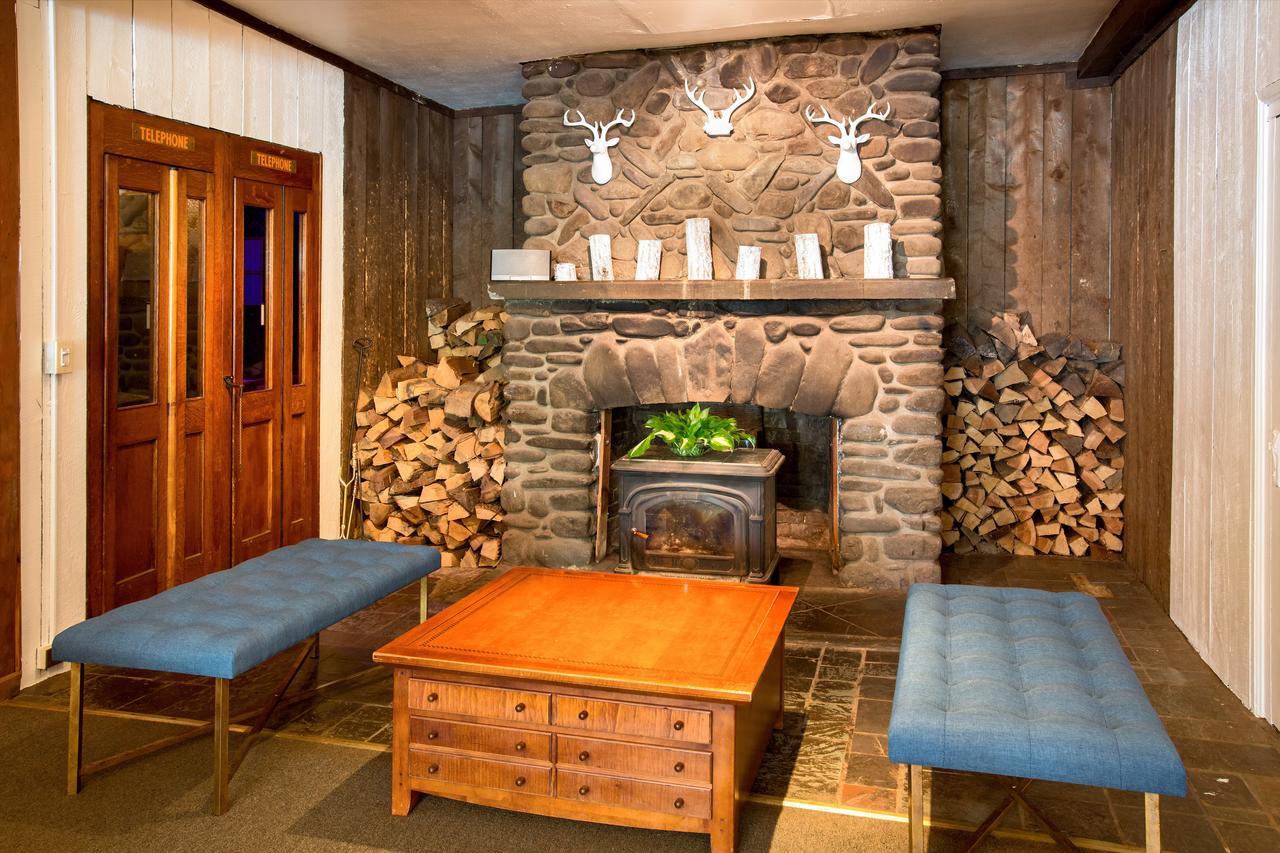 Pine Hill Arms Hotel Luaran gambar