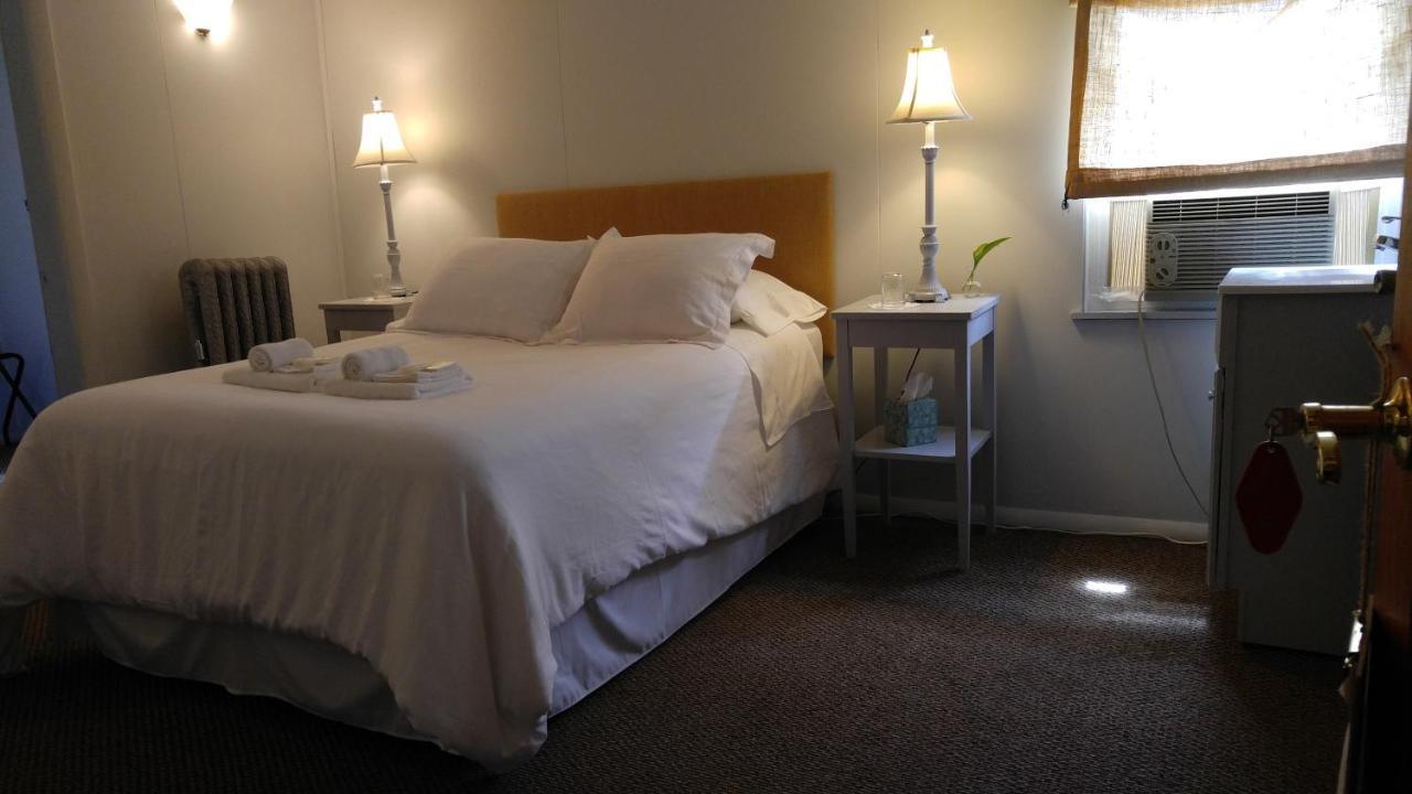 Pine Hill Arms Hotel Luaran gambar